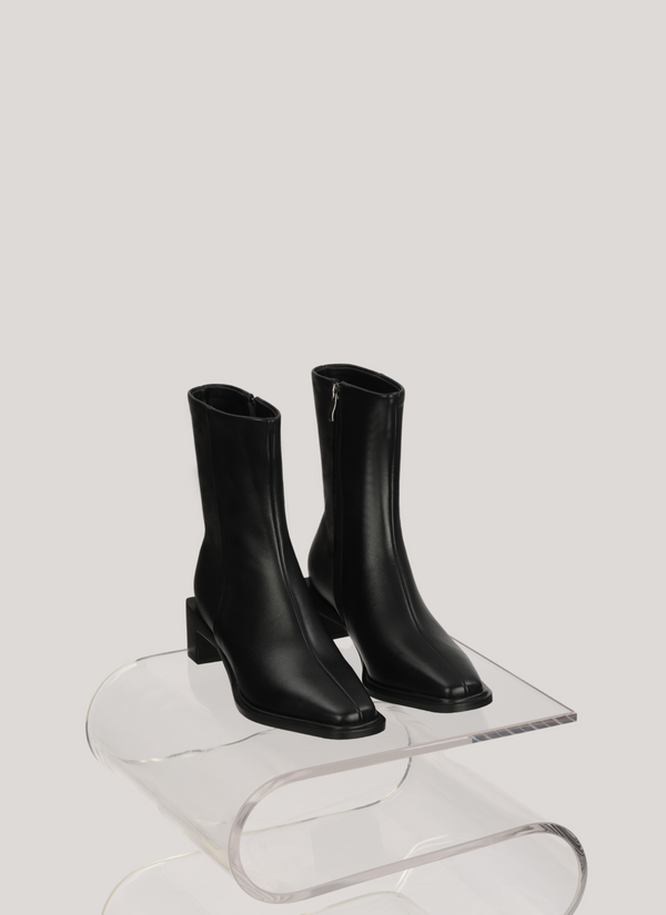 Thea Boots - Black